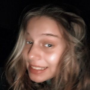 Meet your Posher, Nadia